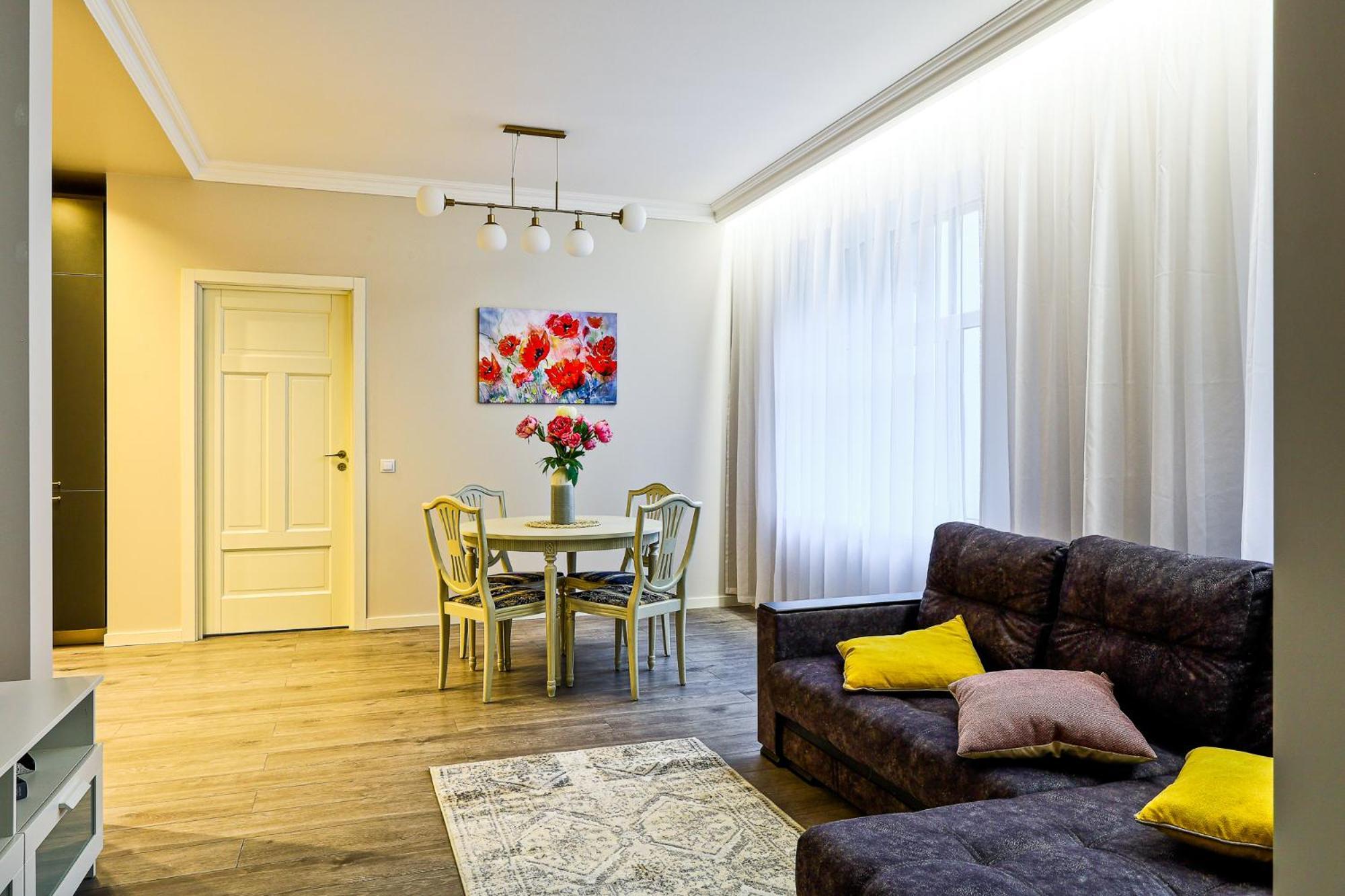 Superb Apartment In City Centre Riga Buitenkant foto