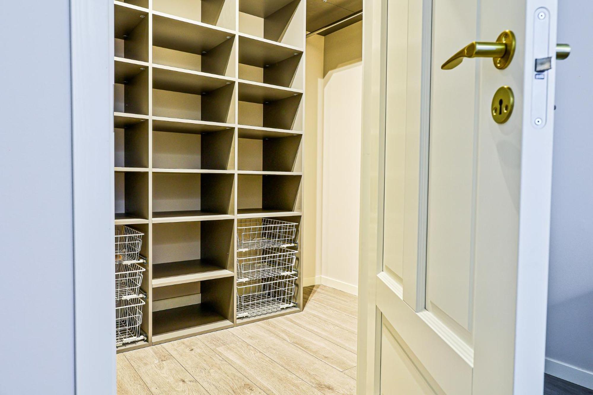 Superb Apartment In City Centre Riga Buitenkant foto